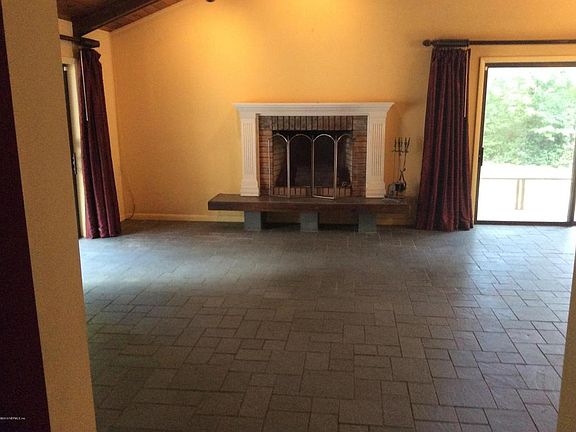 4th image of 114 Windmill Creek Cir