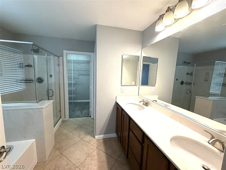 2021 Brush Stroke St — Photo 8