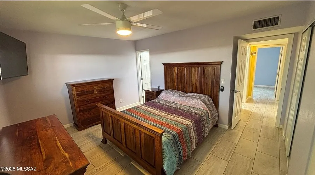 2 bed, 1021 sqft, $2,000 — Photo 4