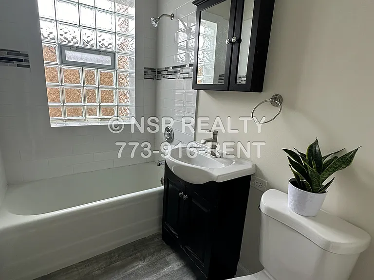 918 Green Bay Rd #3 — Photo 2