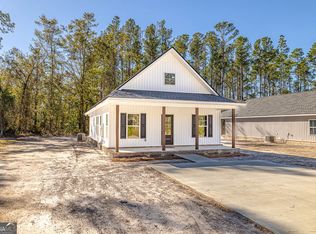 141 Deborah Cir, Jesup, GA 31546