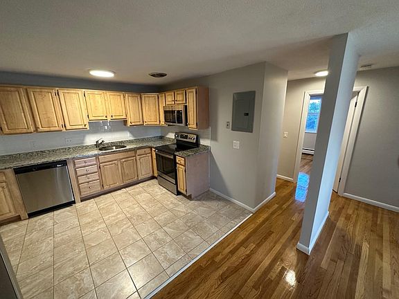 3rd image of 122 Babcock St #38