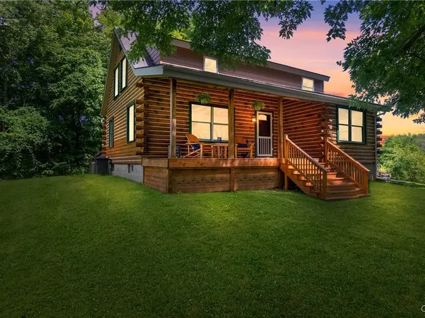 8426 Jericho Rd, Weedsport, NY 13166