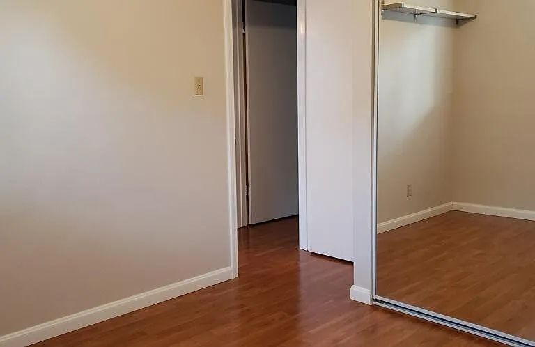 1903 Virginia St #3 — Photo 6