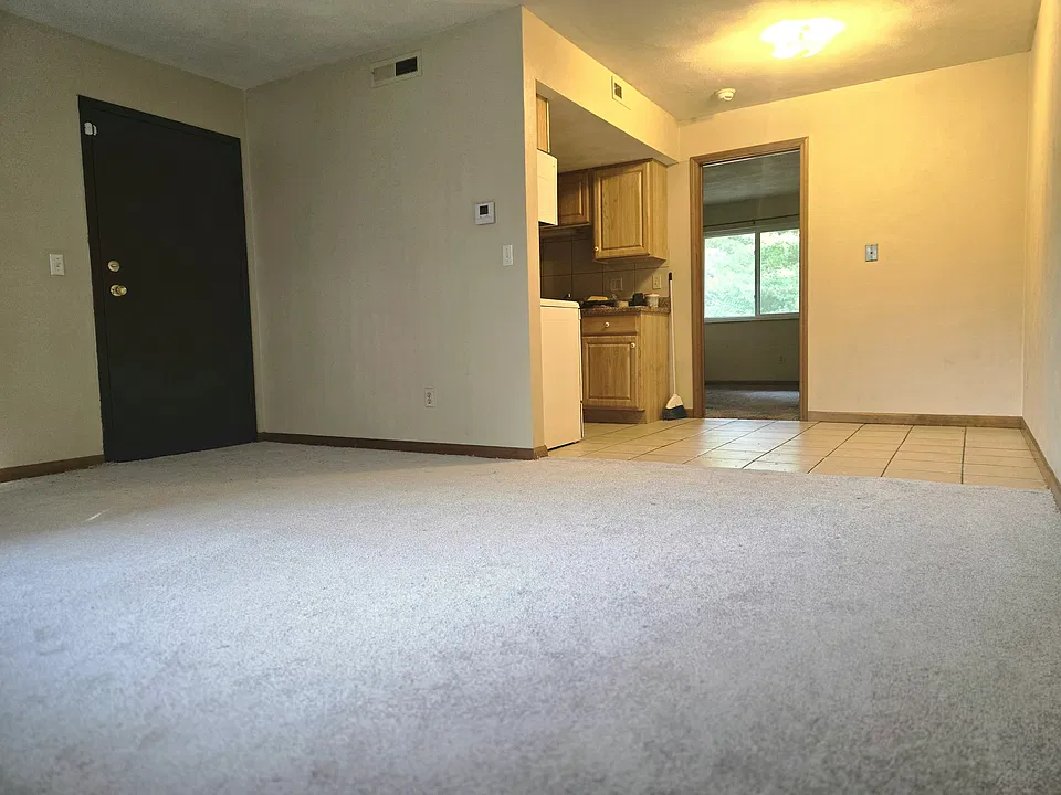 525 W H St #3