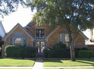 320 Cimarron Trl, Irving, TX 75063