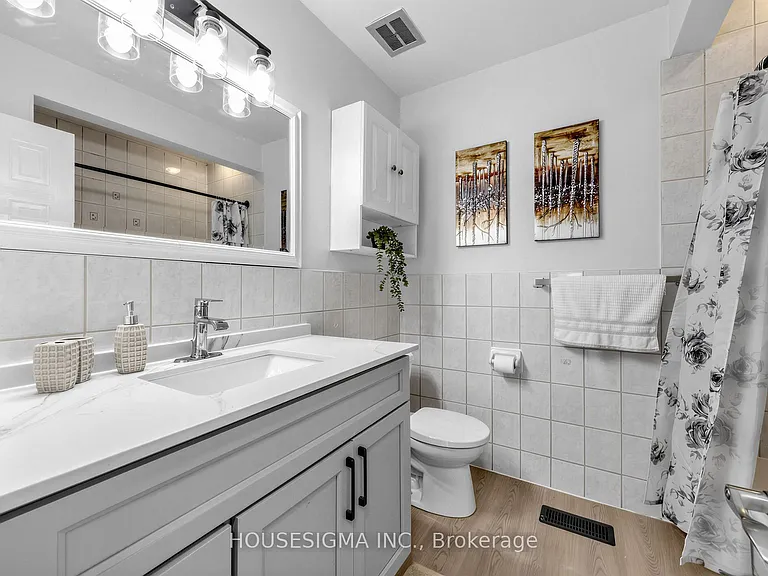 51 Tisdale Ave #MAIN FLOOR — Photo 9