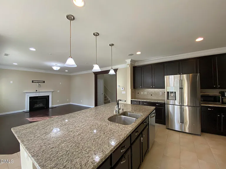 1065 Bender Ridge Dr — Photo 10