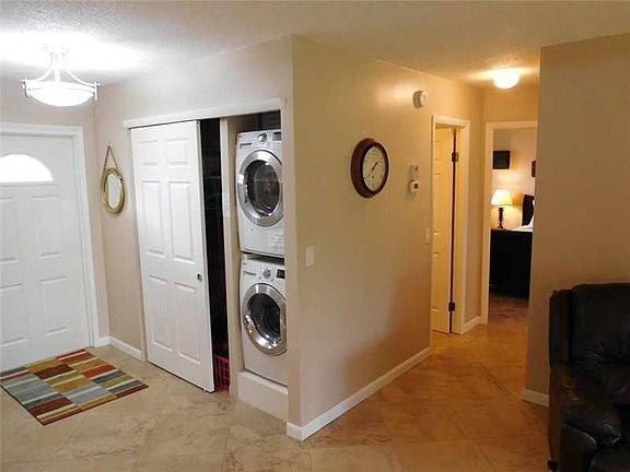 2nd image of 200 NE 14th Ave APT 124
