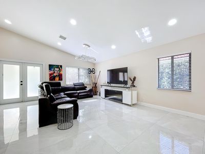 4179 NW 5th Dr Drive, Deerfield Beach, FL, 33442