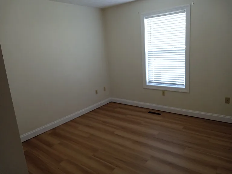 265 Bronze Leaf Dr — Photo 4