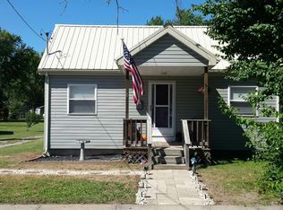 1205 South Holland St, Harrisbug, IL 62946