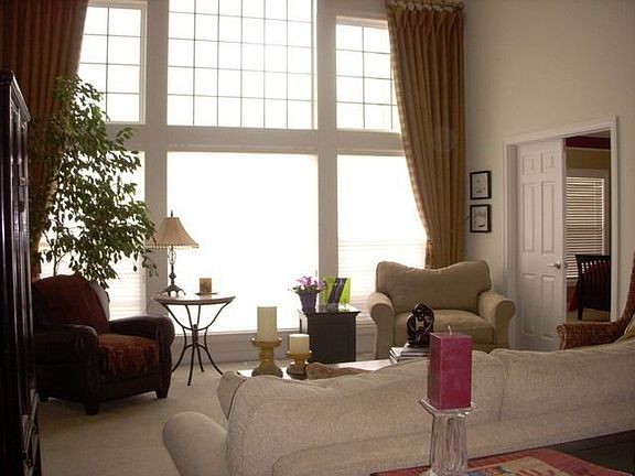 Great Room w/wall of windows