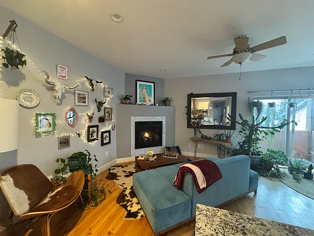 3 bed, 3.5 bath, 2864 sqft, $3,250 — Photo 3