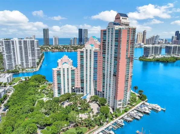 3370 Hidden Bay Dr #815, Aventura, FL 33180