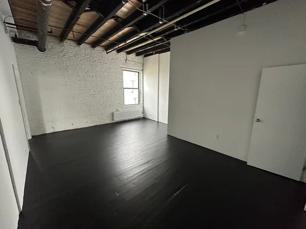 125 Green Street image 2 of 6