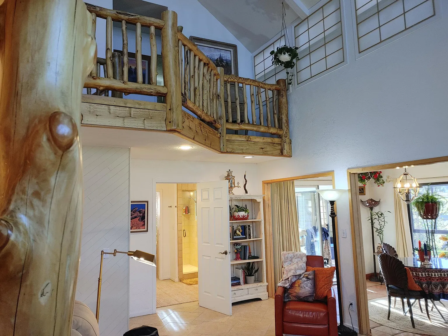455 Delaware Dr — Photo 4