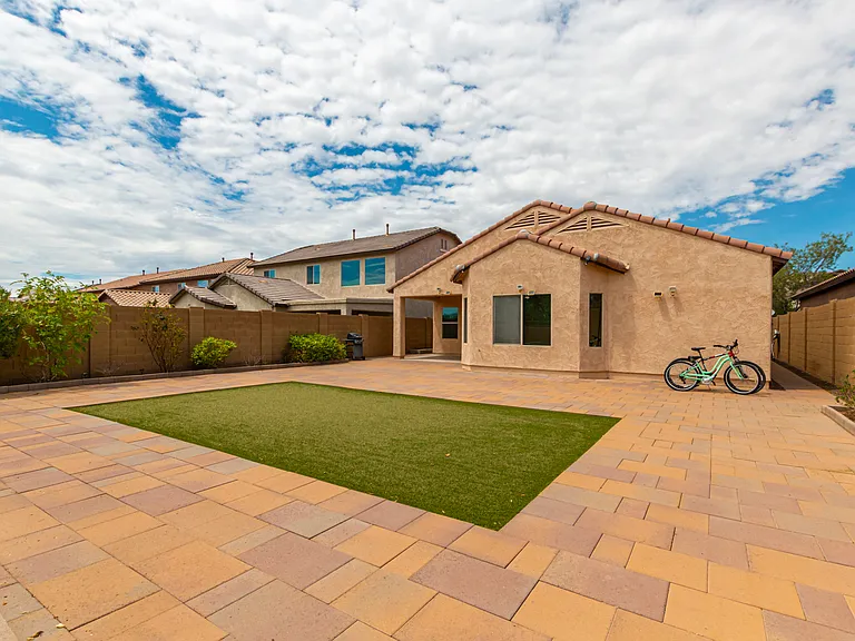 1019 W Spur Dr — Photo 30