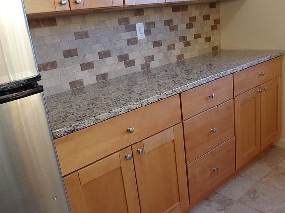 5th image of 105 Beacon Hill Dr APT D27