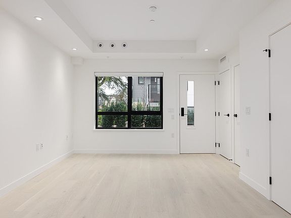 5th image of 550 W 28th Ave #52