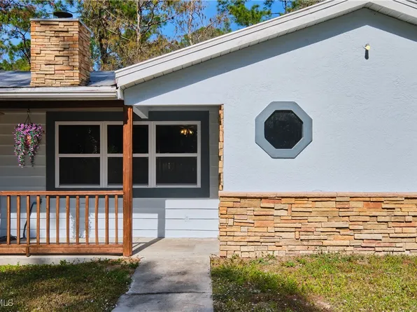221 18th Ave NW, Naples, FL 34120