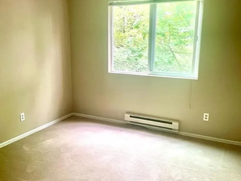 12740 NE 10th Pl #E202 — Photo 10