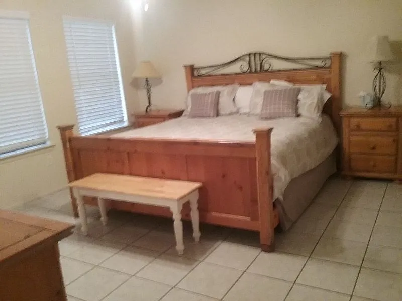 2 bed, 975 sqft, $1,450 — Photo 2