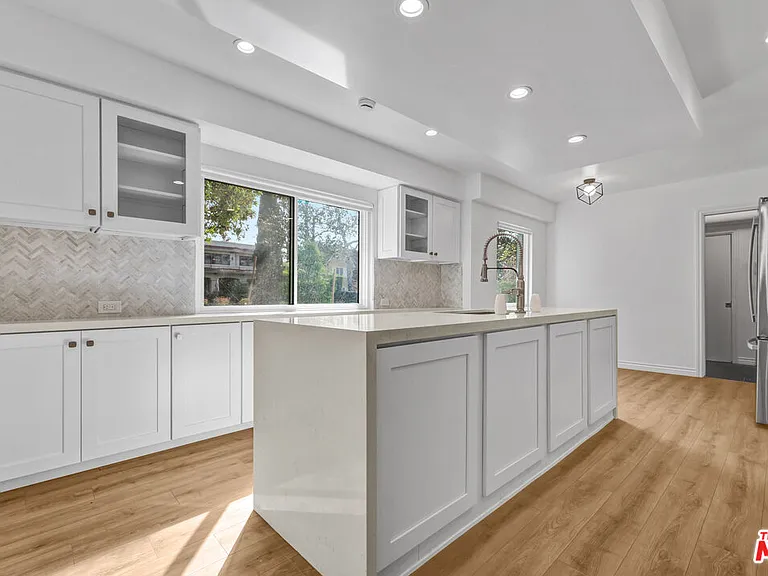 1801 Buckingham Rd — Photo 16