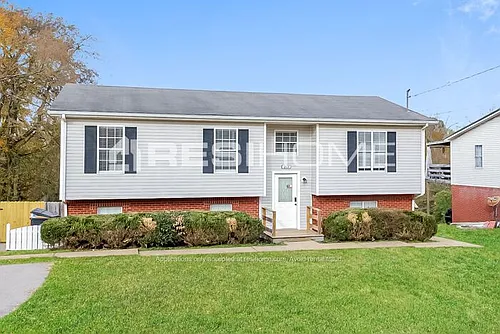 213 Granada Dr Photo 1