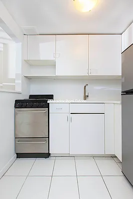 Rented by Mirador Real Estate | media 30