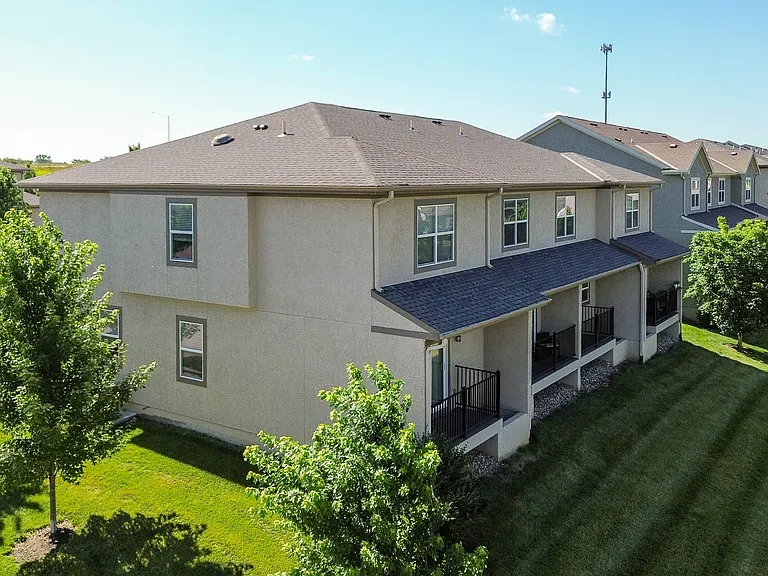 Prairie Pines Townhomes — Photo 57