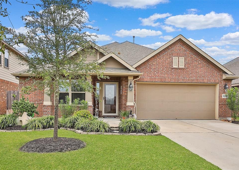 1st image of 18014 Fernwood Bend Dr