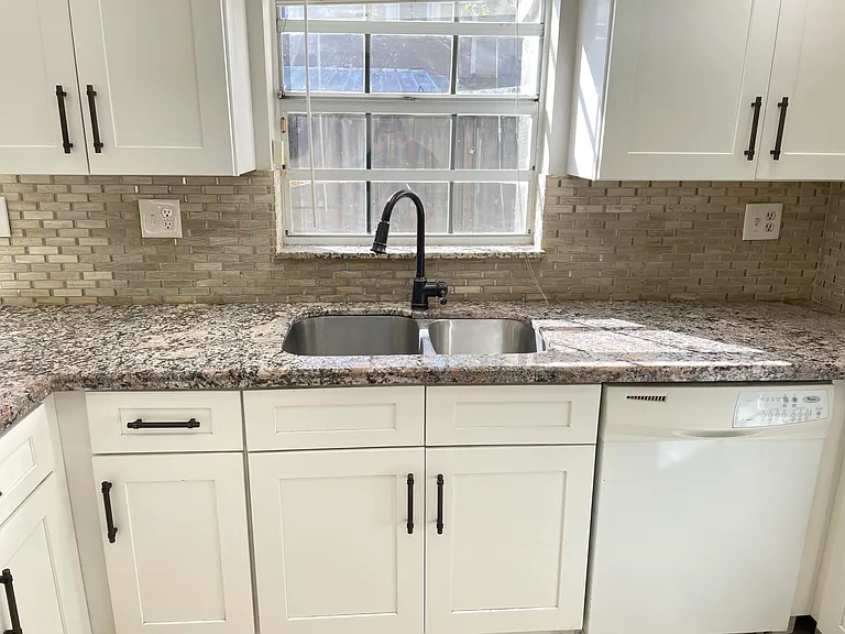 12366 SW 51st Pl — Photo 5