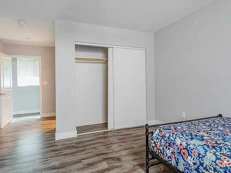 1252 W 37th Dr — Photo 15