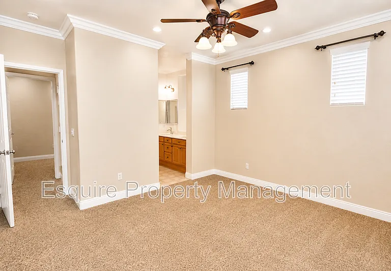 2337 Chapel Dr #9 — Photo 17