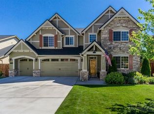 20509 Jacklight Ln, Bend, OR 97702