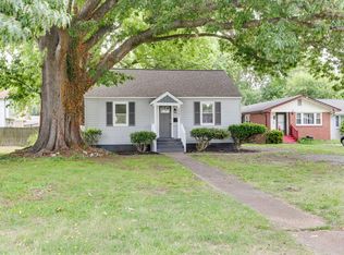 2905 Victoria Blvd, Hampton, VA 23661