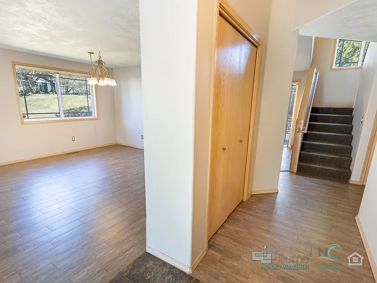 1627 8th Ave — Photo 3