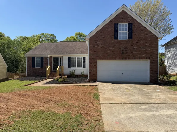 714 Thornbird Cir, Boiling Springs, SC 29316