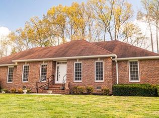 107 Somerset Ln, Tullahoma, TN 37388