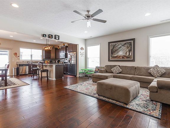 4th image of 1136 Aristides Dr