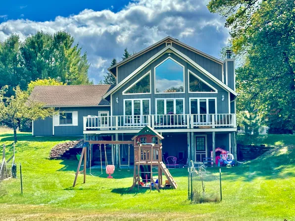 1794 Lakewood Dr, Gaylord, MI 49735