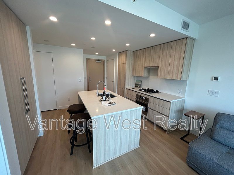 1st image of 238 Leon Ave #909