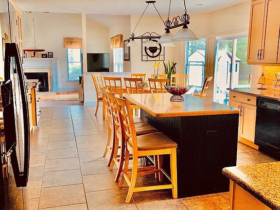 4th image of 1595 Penbrook Ct