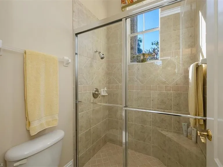 8535 Bellagio Dr — Photo 19