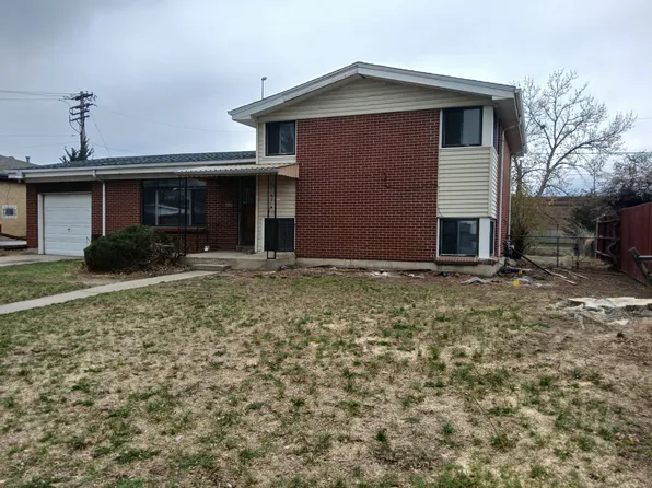 2331 Zion St, Aurora, CO 80011
