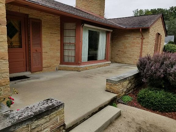 2nd image of 2366 N Menomonee River Pkwy