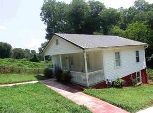21 Oak St, Spartanburg, SC 29306