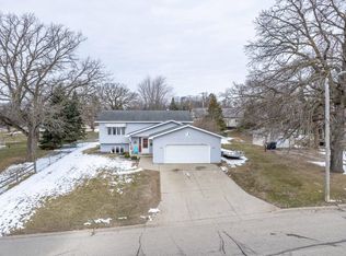 517 Springen Ave, Fergus Falls, MN 56537