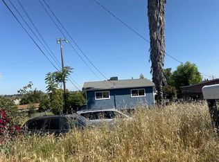 72 Seaman Dr, Oakdale, CA 95361